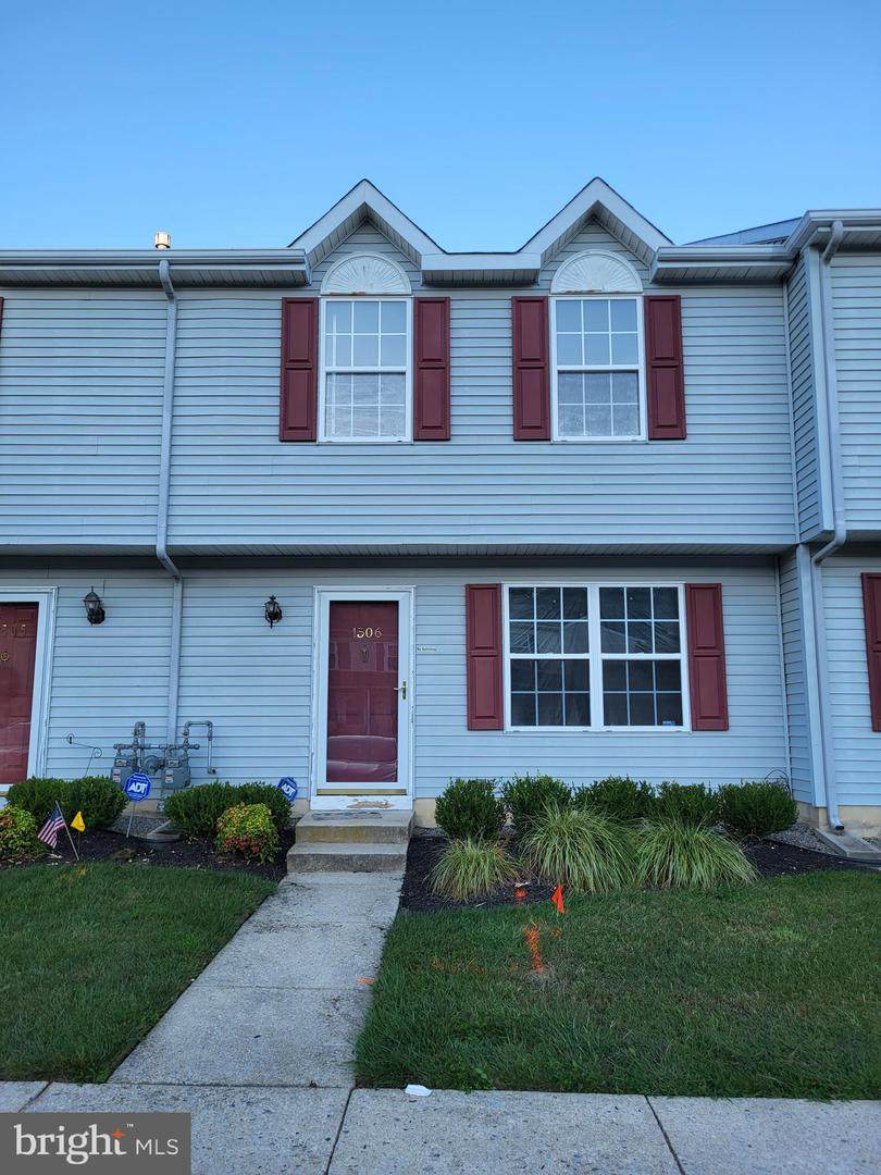 1506 Mason - Photo 1