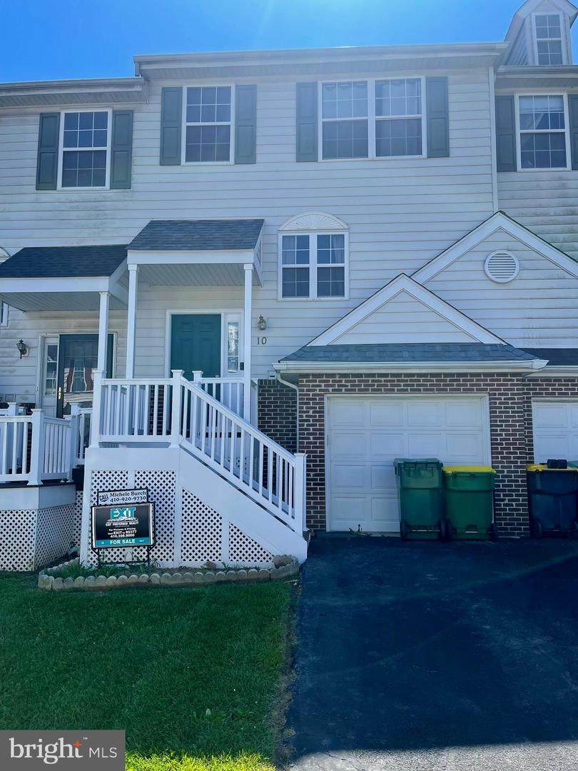 10 Ann Marie Ct - Photo 1