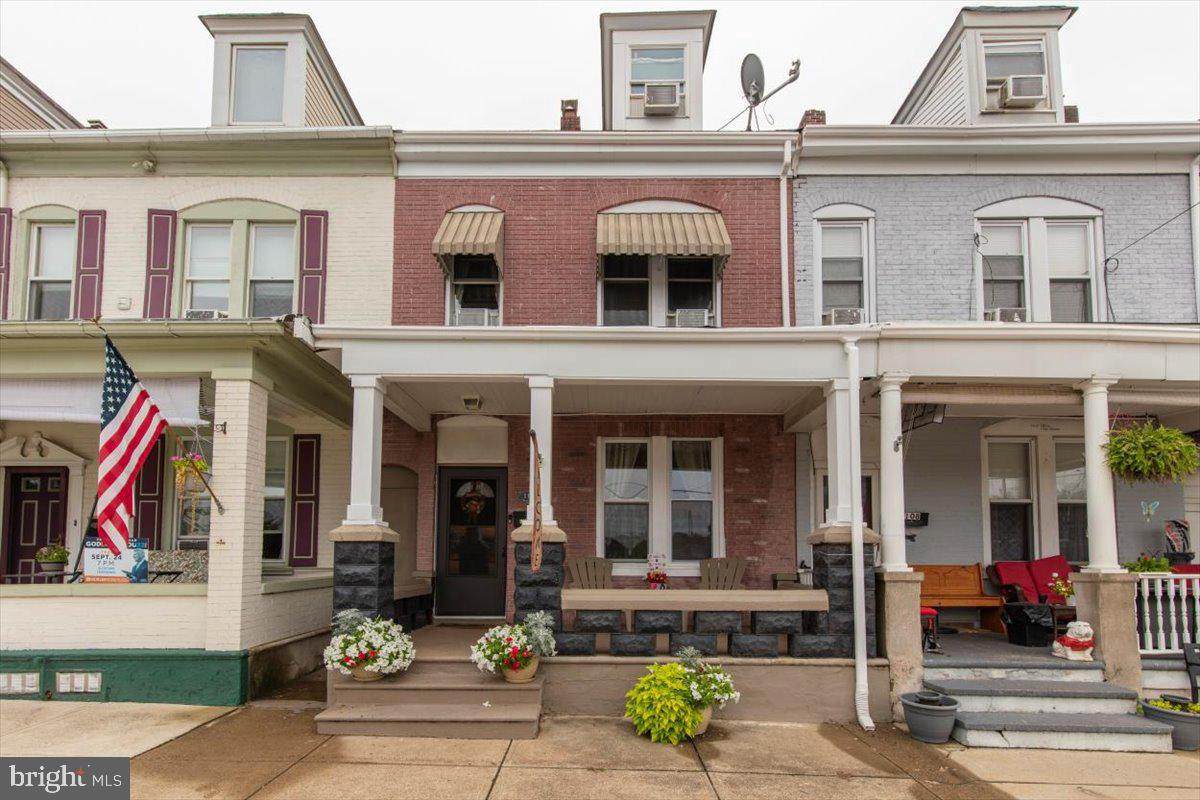 110 11TH Street - Photo 1