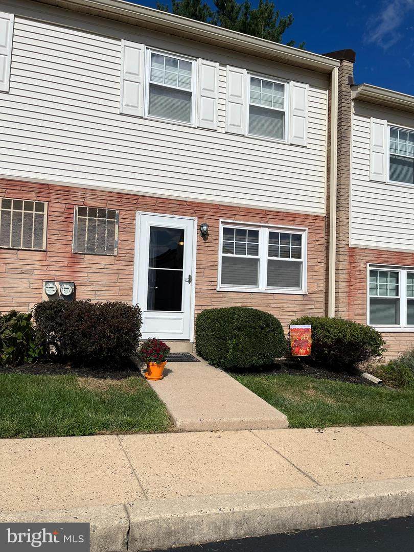 515 York Road - Photo 1