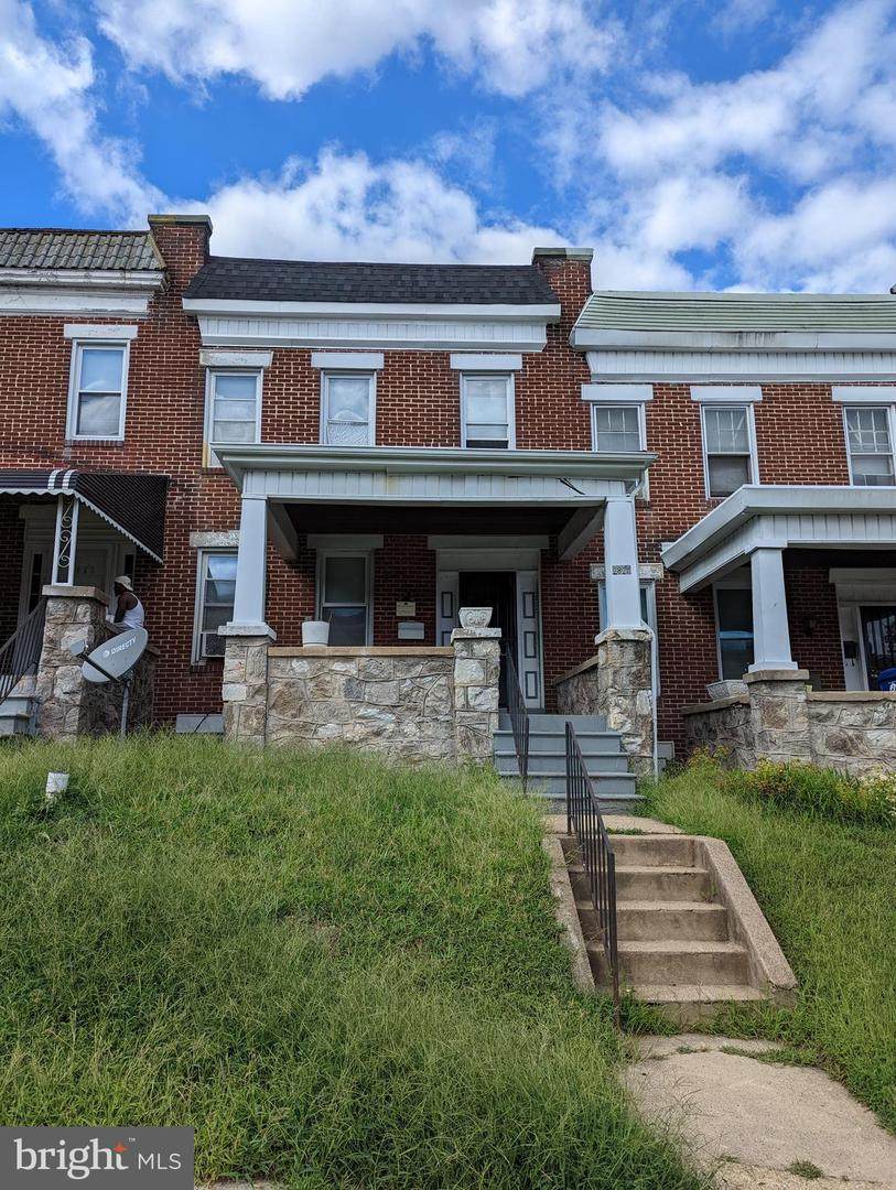 2820 Presstman Street - Photo 1