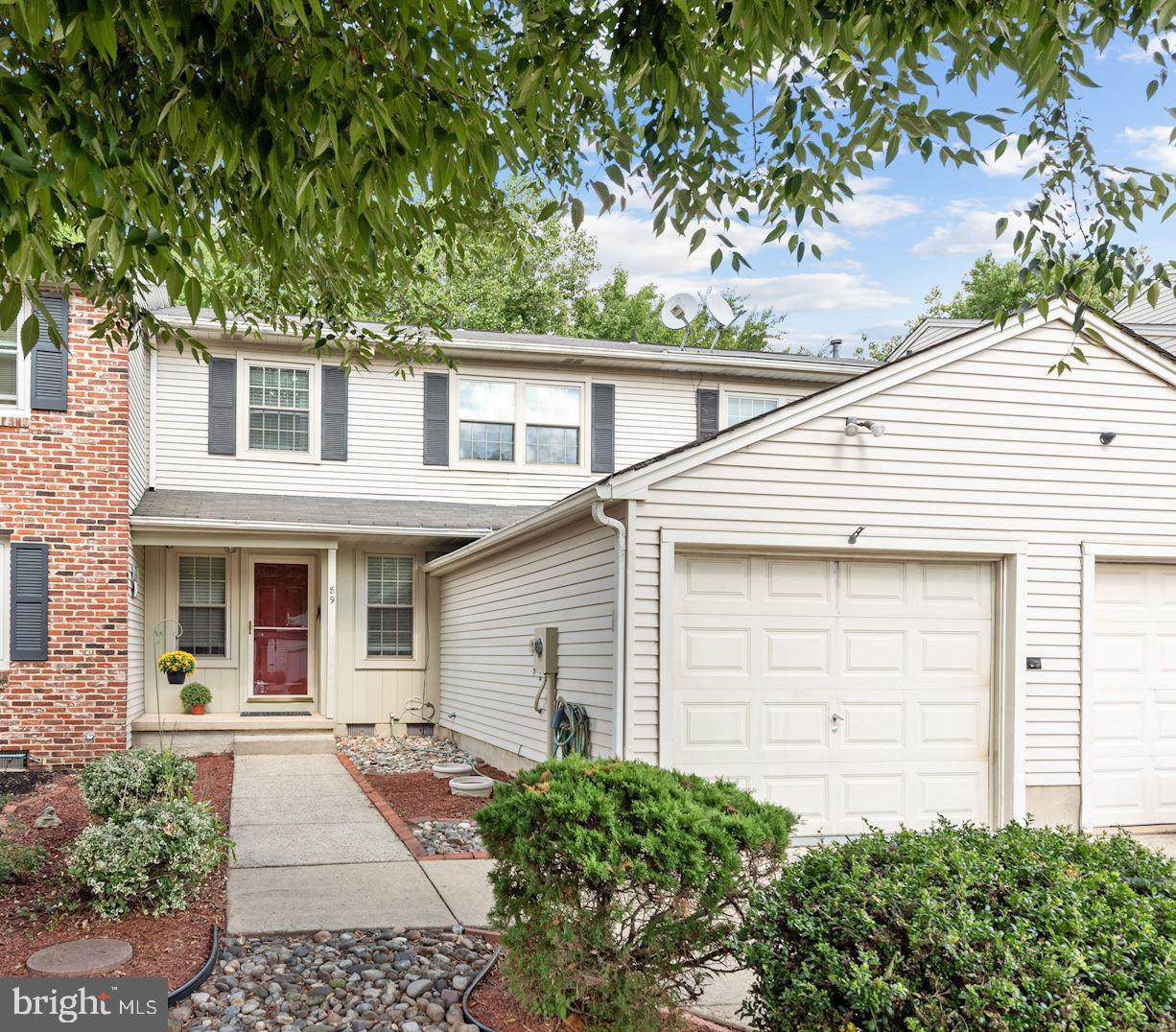 89 Farnwood Road - Photo 1