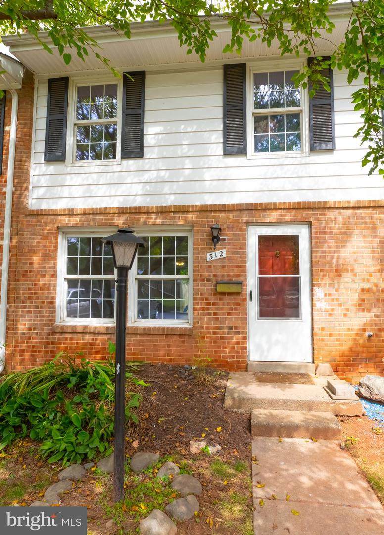 312 Cornell Drive - Photo 1