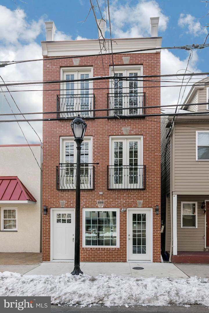 222 High Street - Photo 1