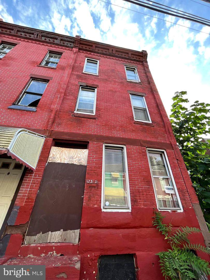 2309 17TH Street - Photo 1