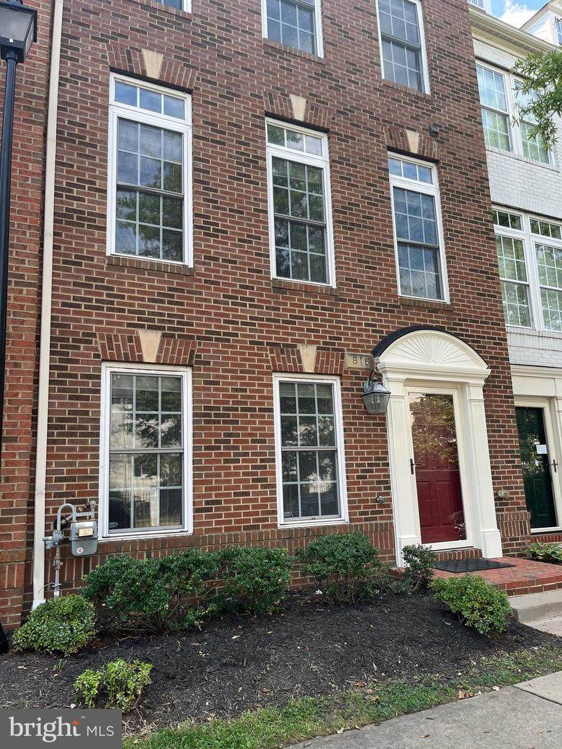 816 Glebe Road - Photo 1