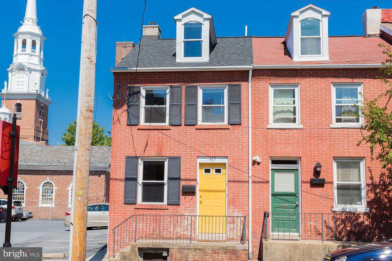 121 Vine Street - Photo 1