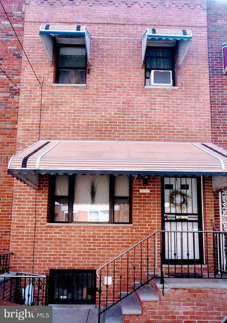 2437 Rosewood Street - Photo 1