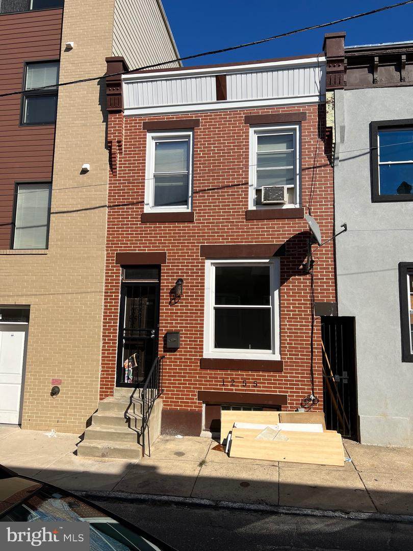 1255 Newkirk Street - Photo 1