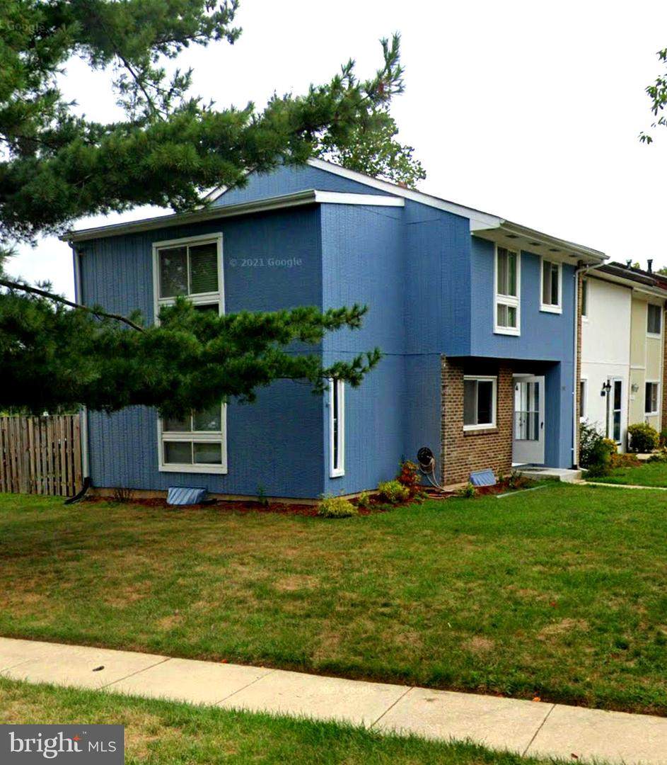 1900 Cambridge Drive - Photo 1