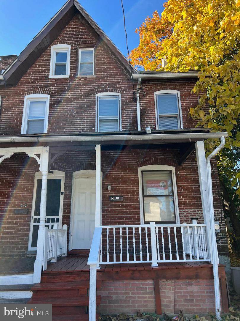 28 8TH Avenue - Photo 1
