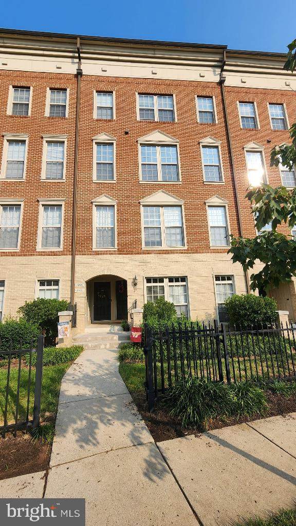 7999 Crescent Park Drive - Photo 1