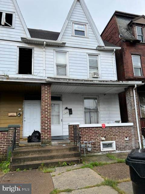 1535 Vernon Street - Photo 1