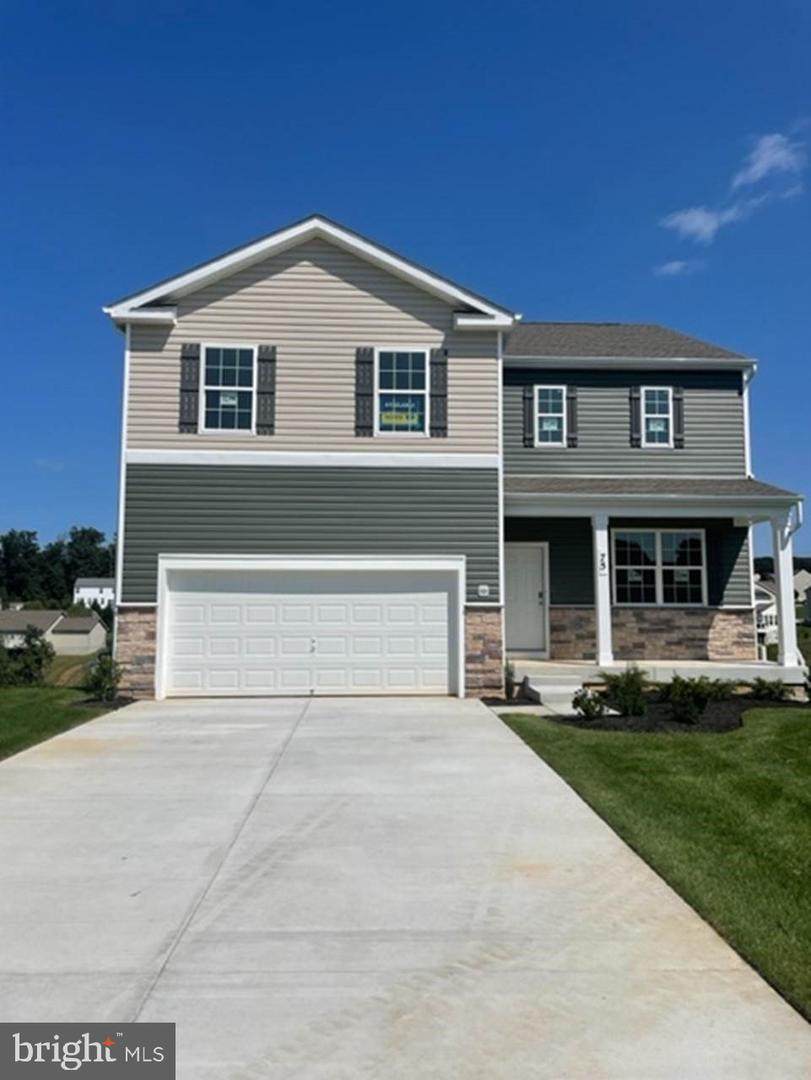198 Winifred Drive - Photo 1