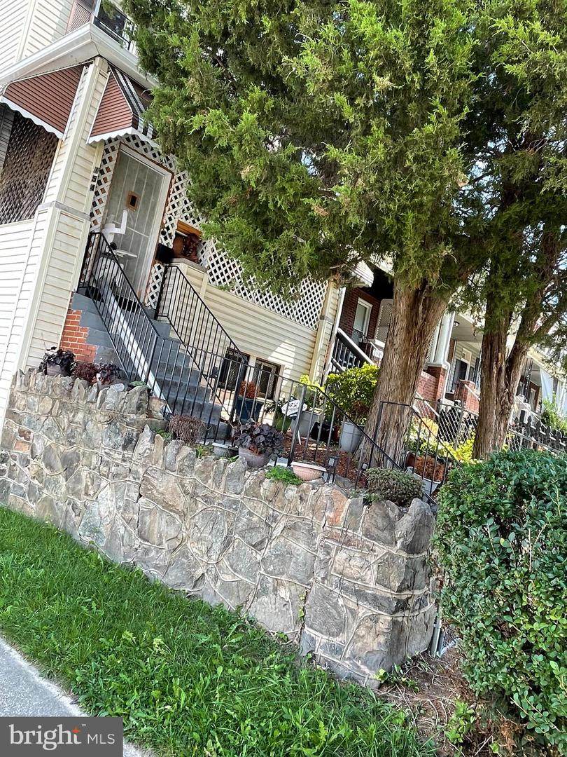 1545 Pulaski Street - Photo 1