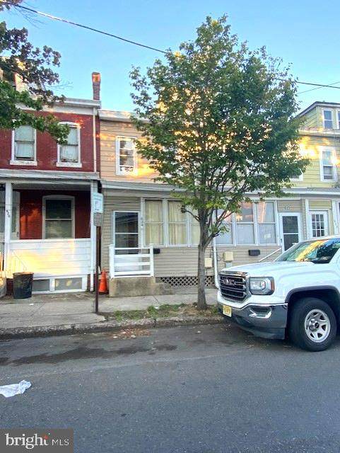 624 Spruce Street - Photo 1