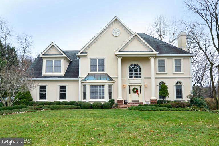 8061 Crooked Oaks Court - Photo 1