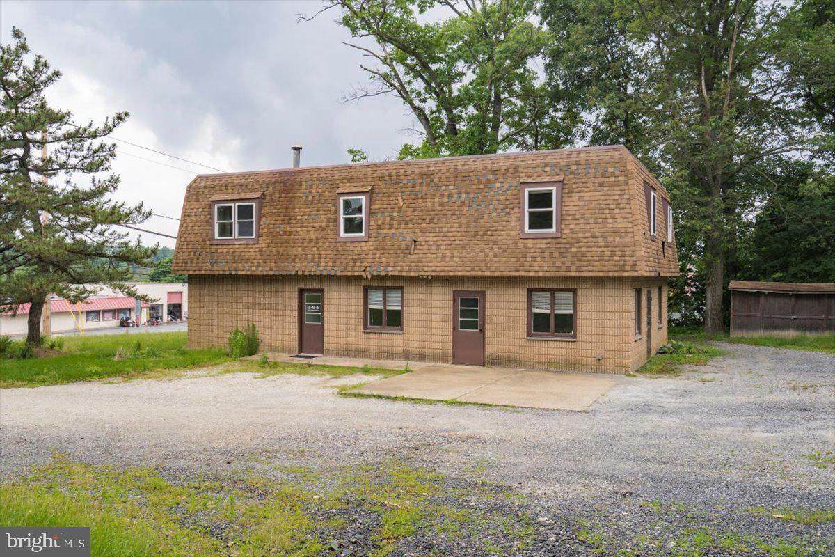990 Pottstown Pike - Photo 1
