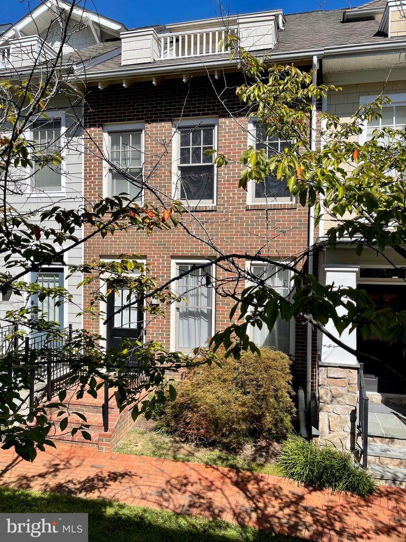 1332 Danville Street - Photo 1