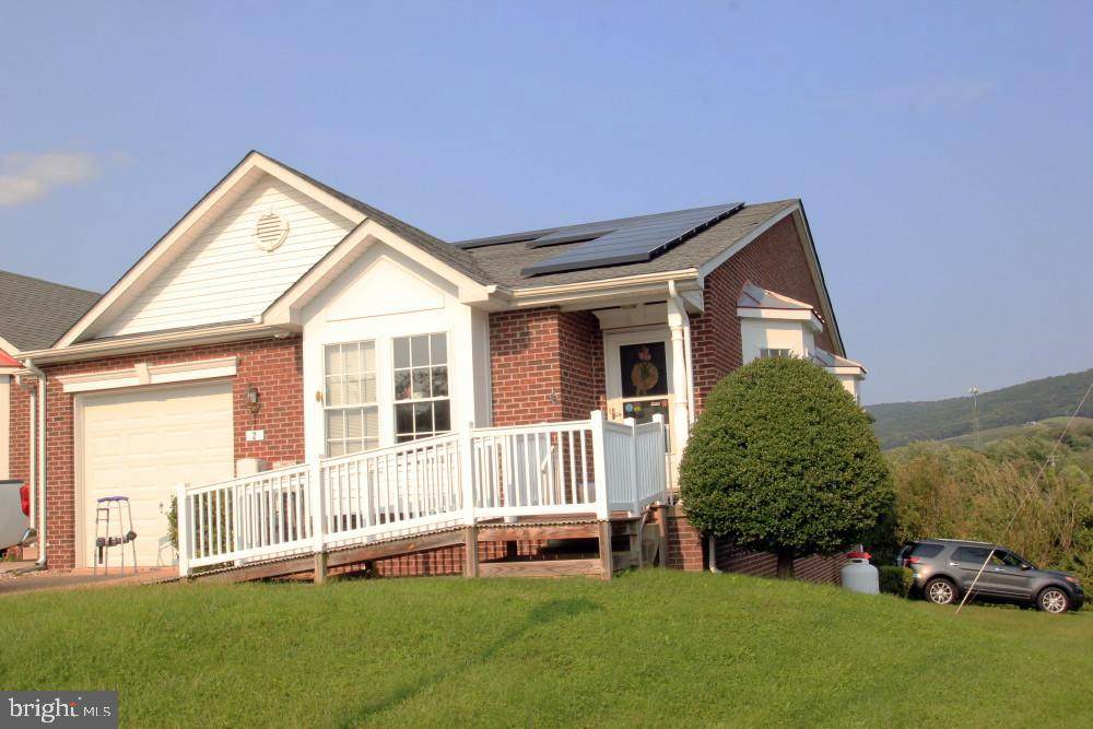 2 Eckstine Court - Photo 1