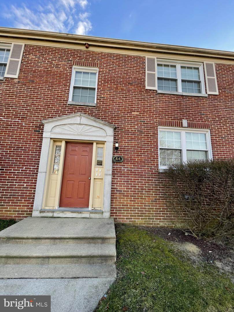100 Park Blvd - Photo 1
