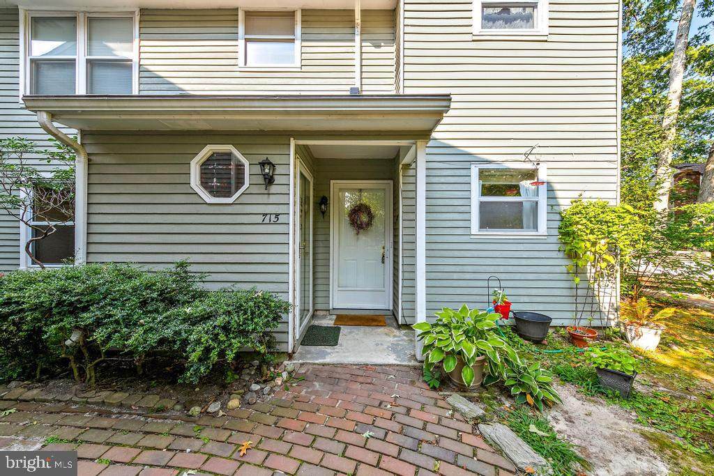 713 Fishers Creek Road - Photo 1