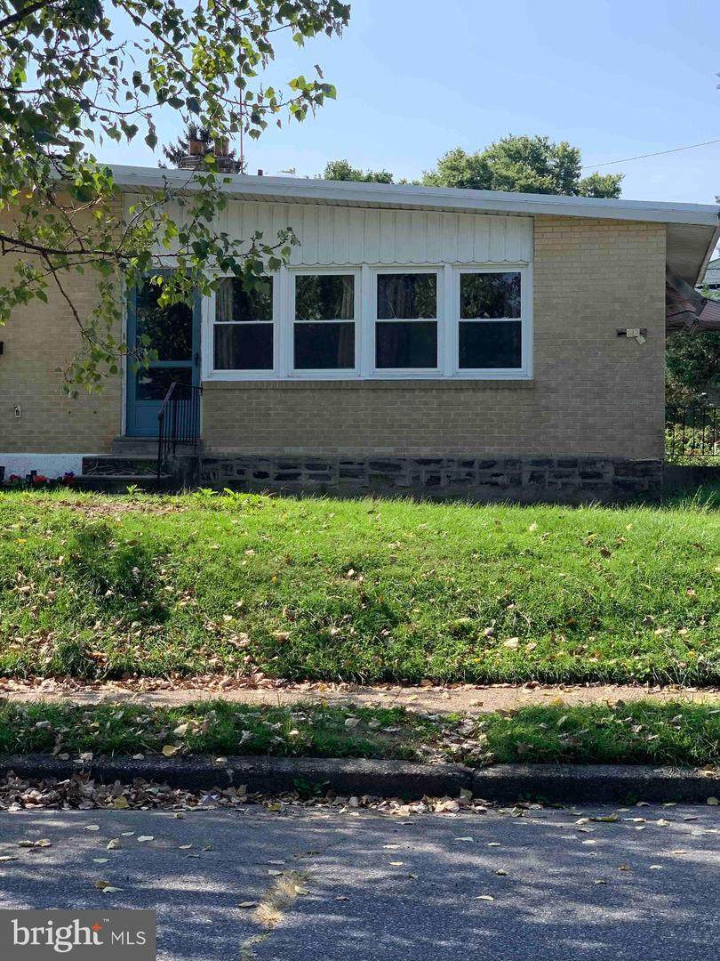 1022 Grant Avenue - Photo 1