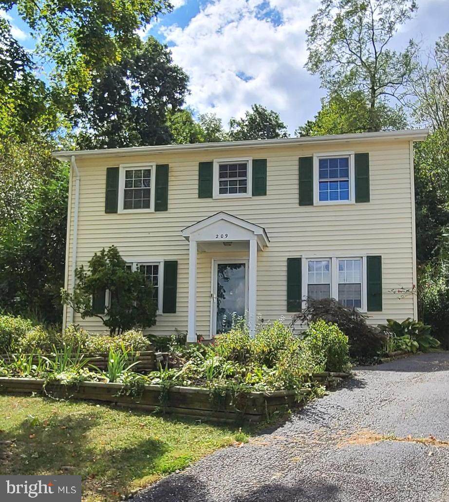 209 Keyes Court - Photo 1