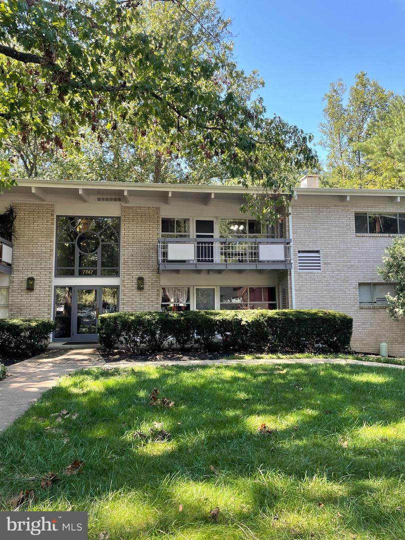 7747 Donnybrook Court - Photo 1
