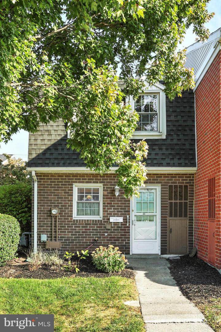613 Colony Drive - Photo 1
