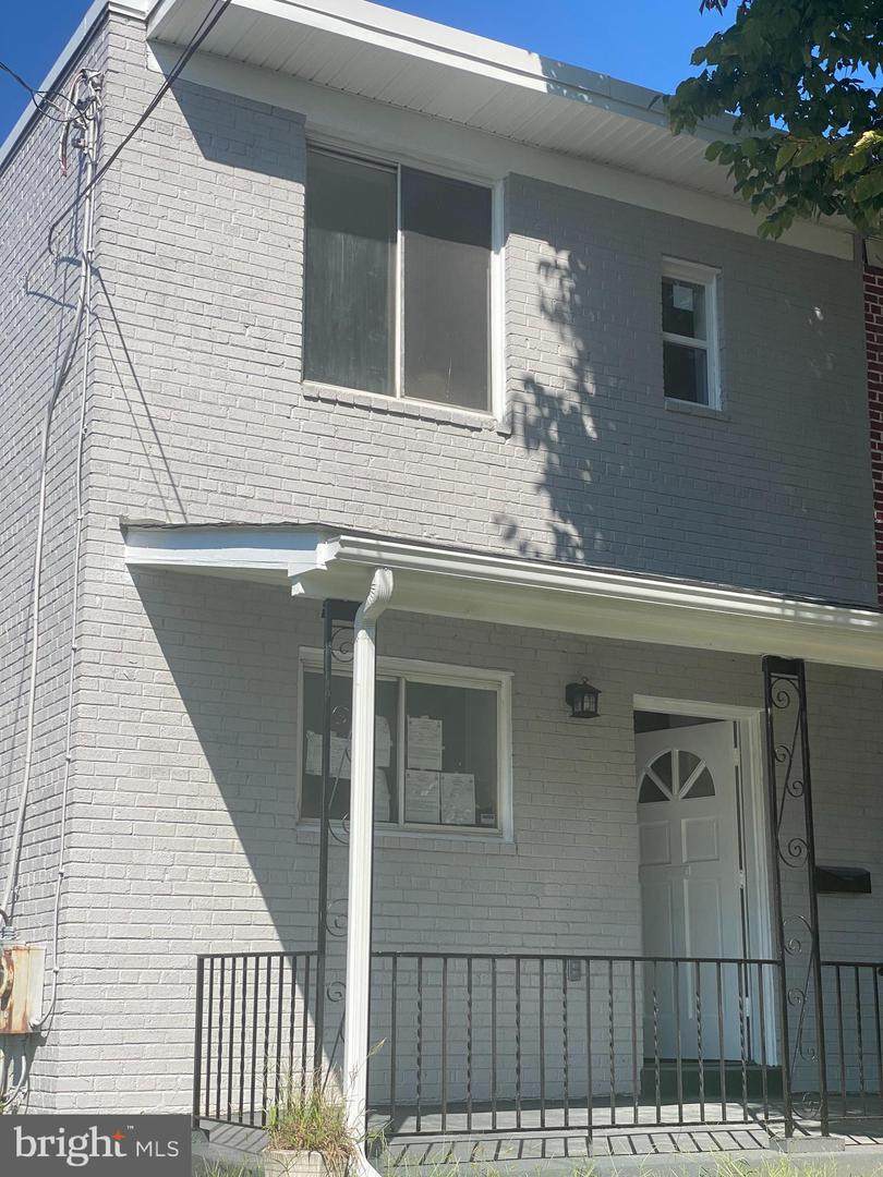 533 Hilltop Terrace - Photo 1