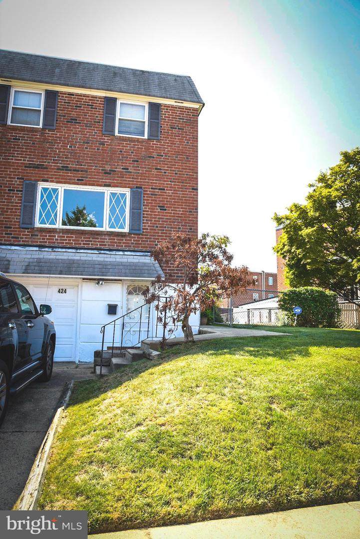424 Larkspur Street - Photo 1