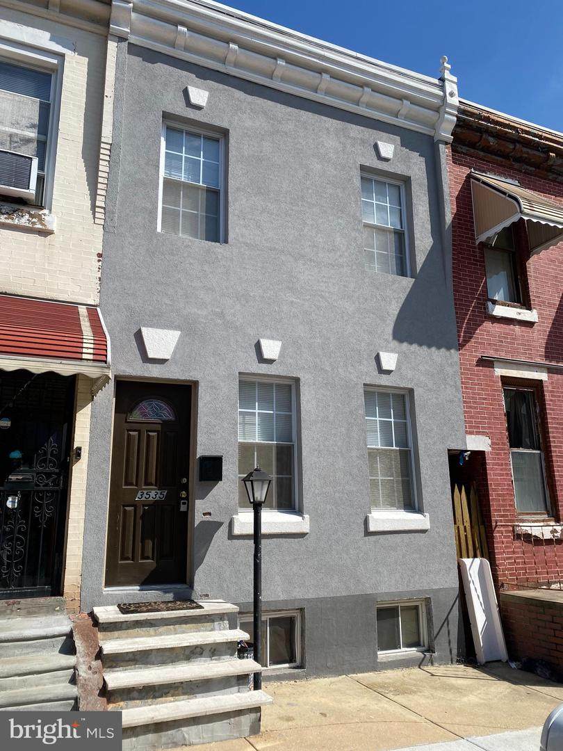 3535 Sydenham Street - Photo 1