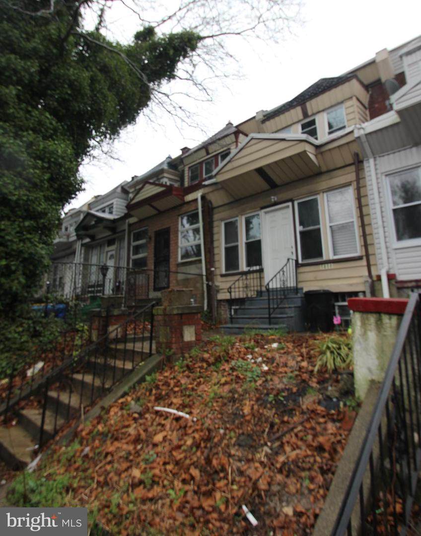 5858 Hadfield Street - Photo 1