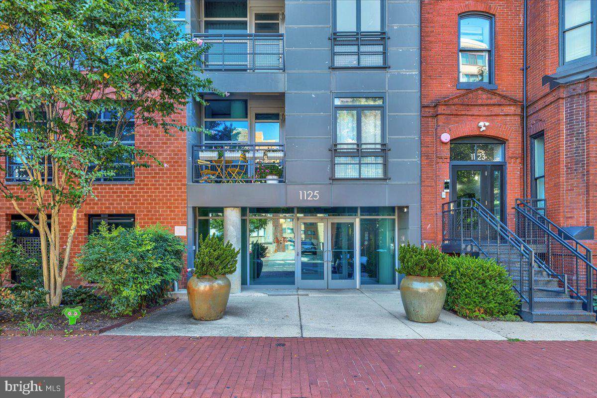 1125 11TH Street - Photo 1