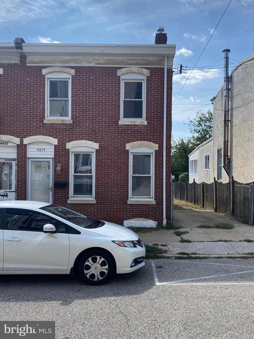 4824 Ogle Street - Photo 1