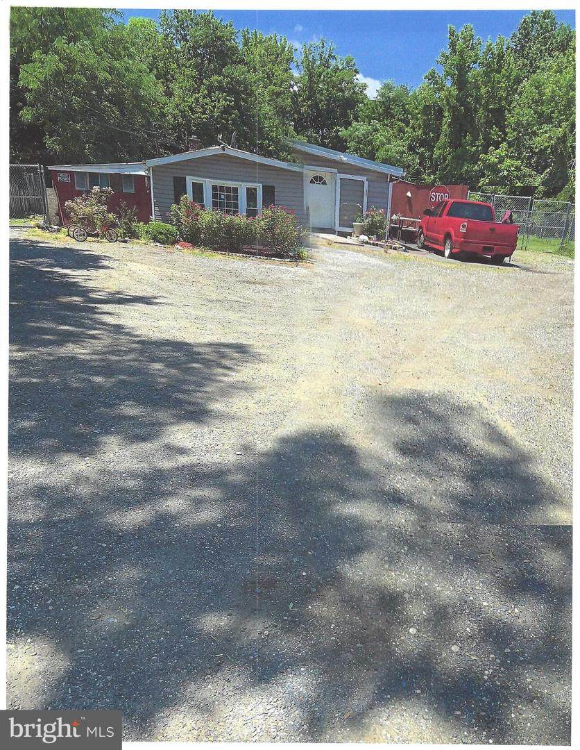 10500 Lanham Severn Road - Photo 1