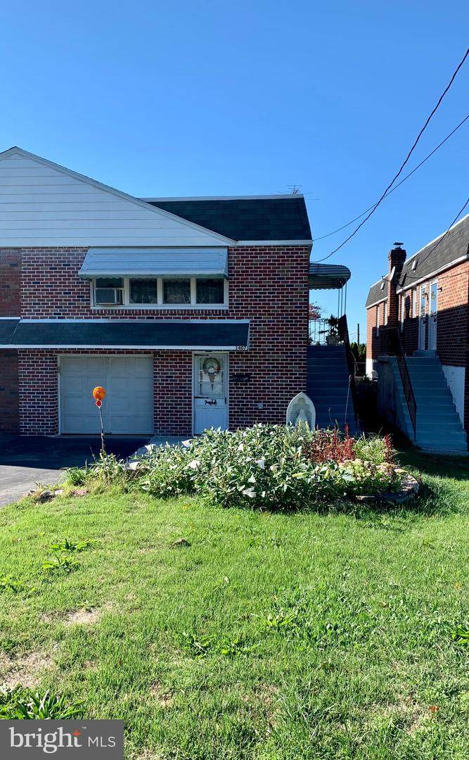 1407 New Hope Street - Photo 1
