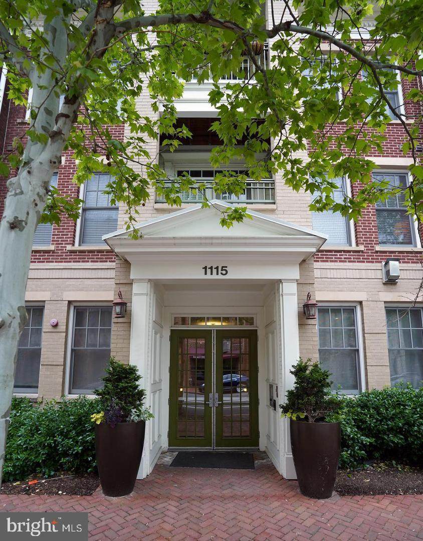 1115 Cameron Street - Photo 1