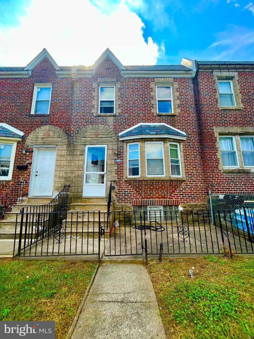 1320 Greeby Street - Photo 1