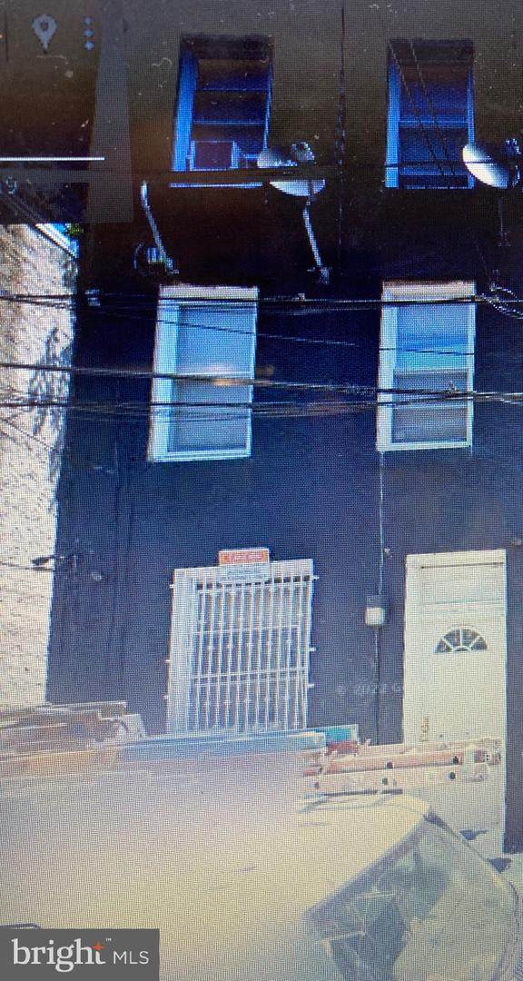 3833 Archer Street - Photo 1