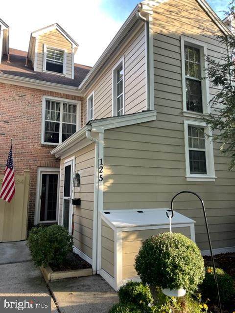125 Medinah - Photo 1