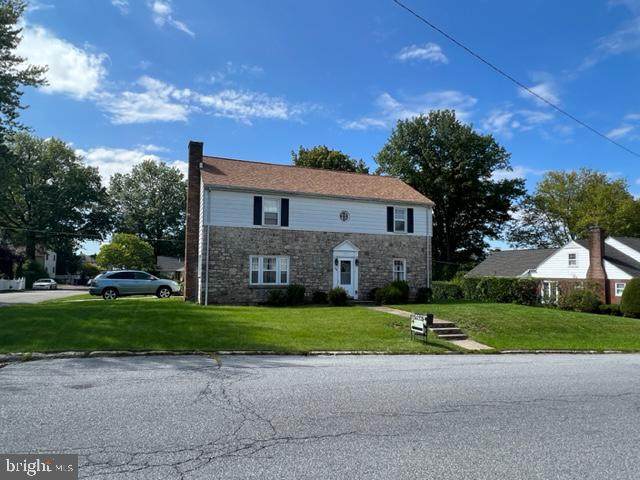 44 Avenue E - Photo 1