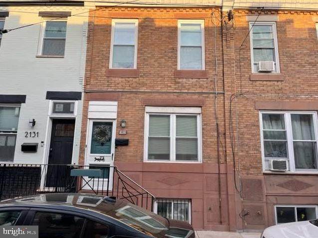 2133 Chadwick Street - Photo 1