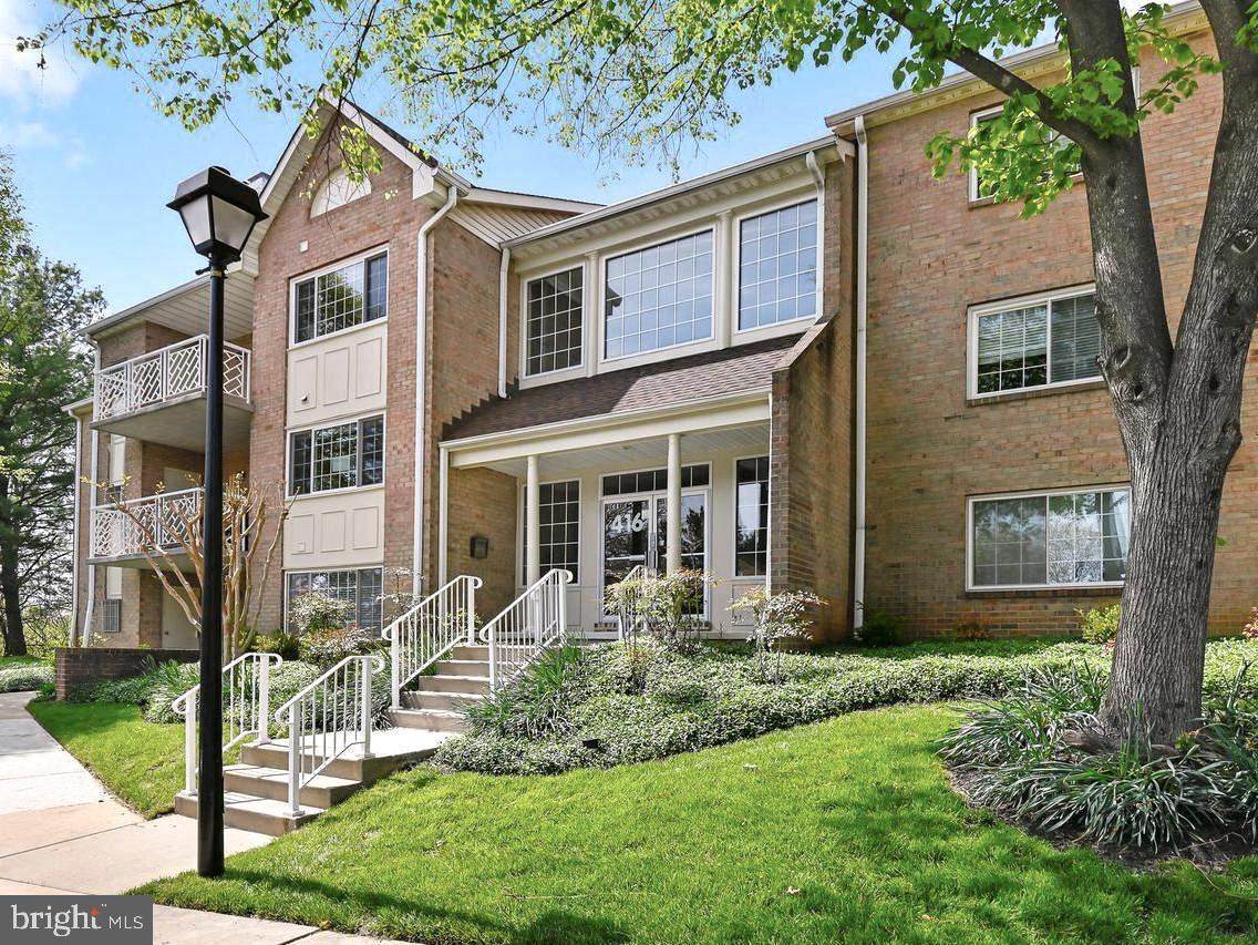 416 Rockfleet Road - Photo 1