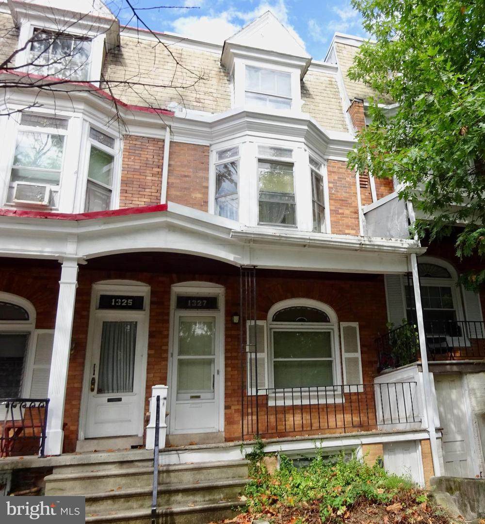 1327 Walnut Street - Photo 1