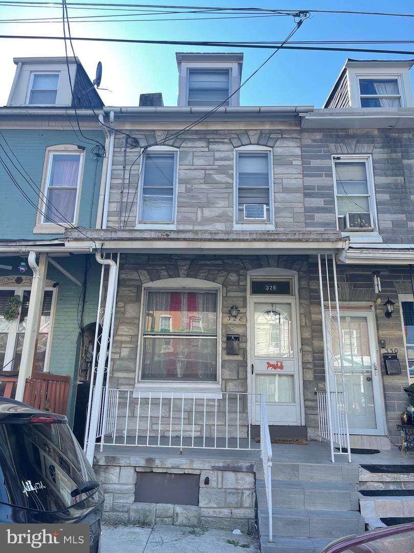 328 Green Street - Photo 1