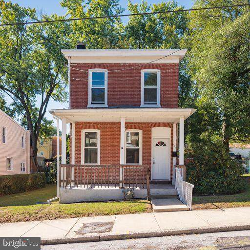 417 10TH Street - Photo 1