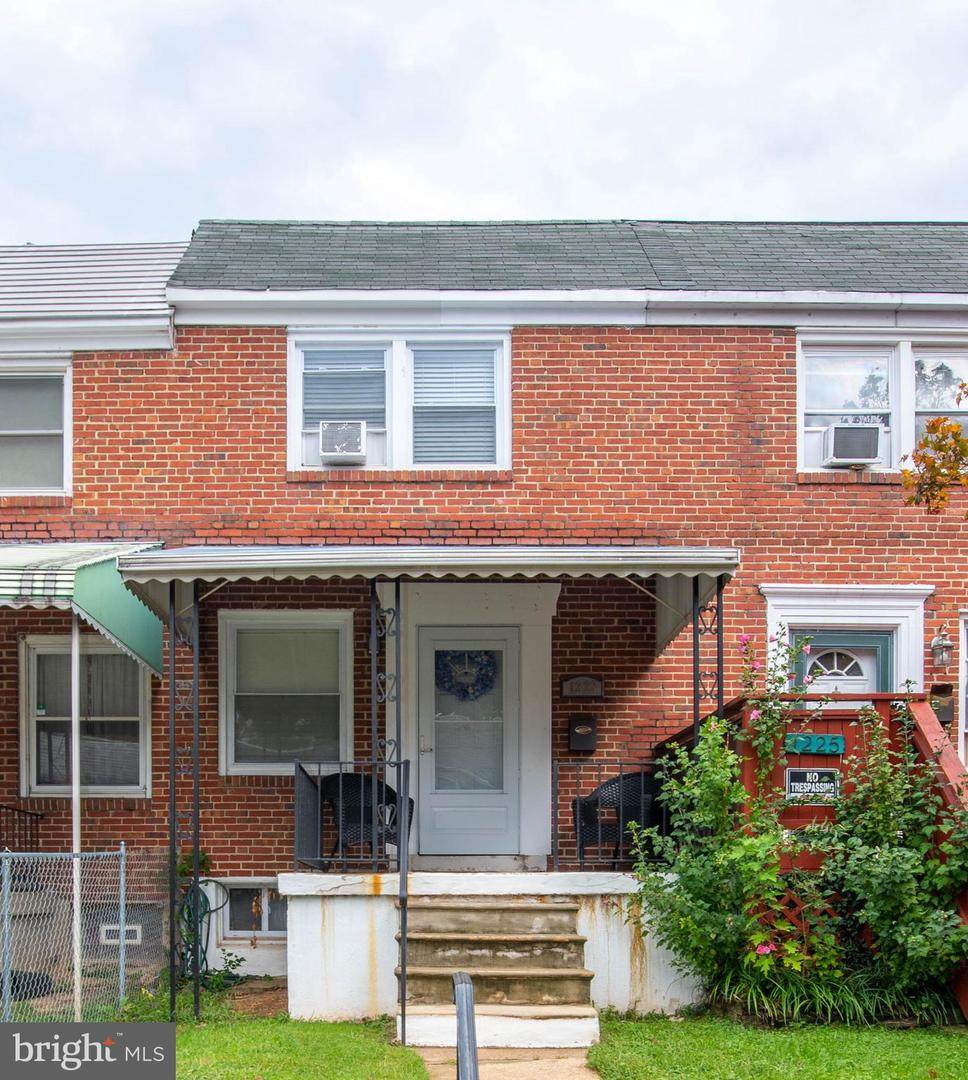 1223 Anglesea Street - Photo 1