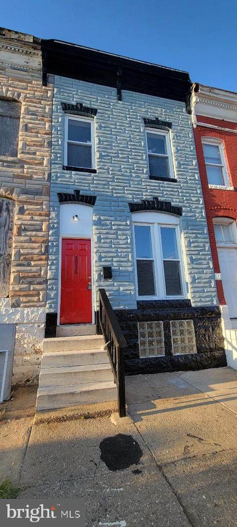 2036 Walbrook Avenue - Photo 1